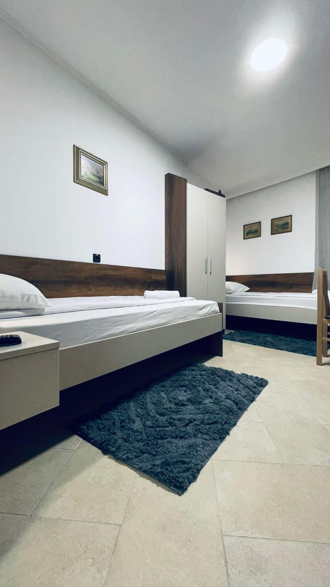 Kollar D Guest House - Prenociste Rooms Subotica Exteriör bild